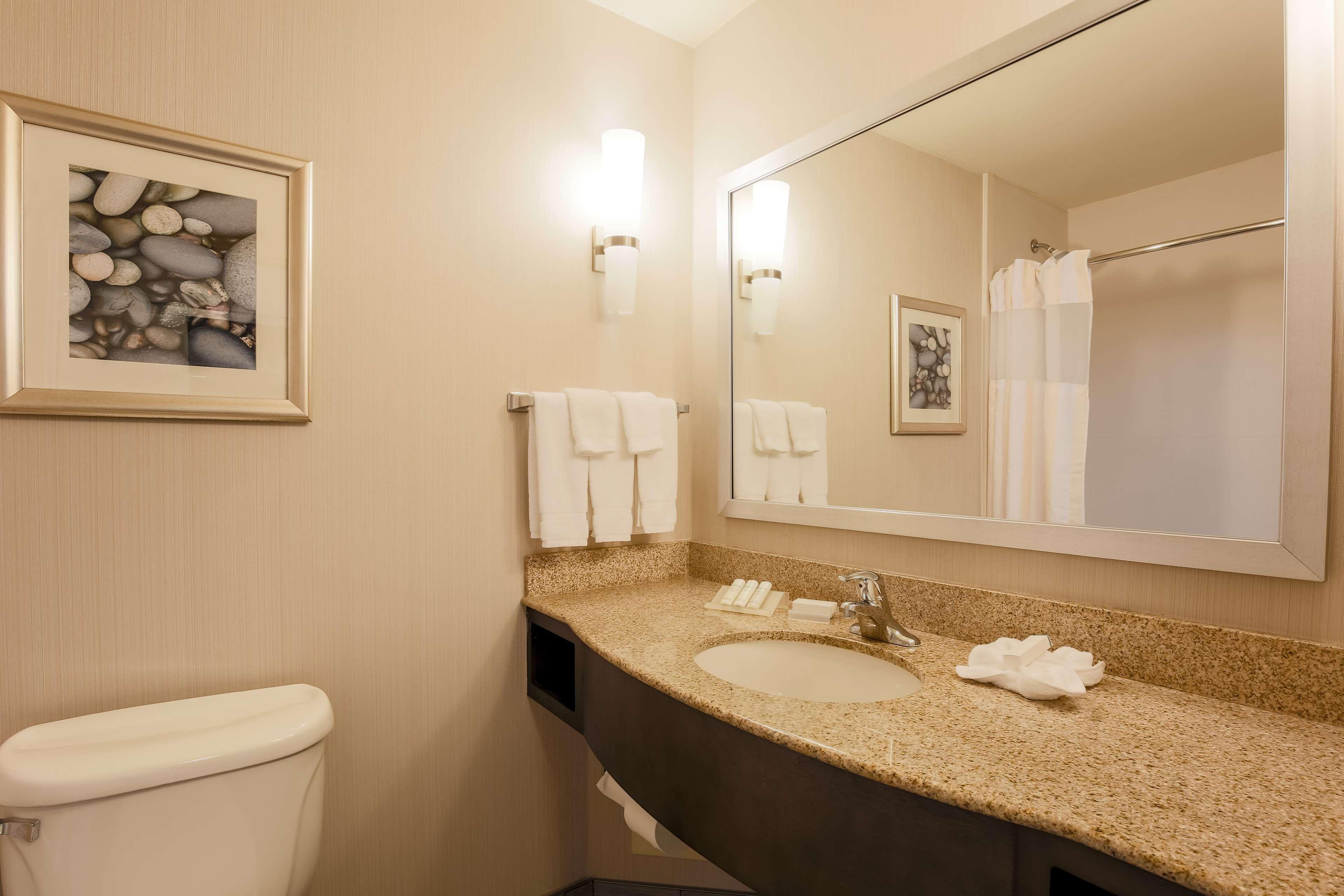Hilton Garden Inn Nanuet Exterior foto